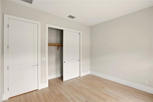 9661 Moonflower LN, Other, FL 34114