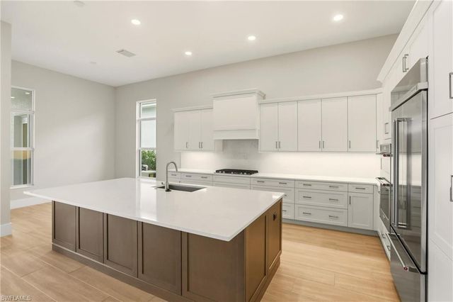 9661 Moonflower LN, Other, FL 34114