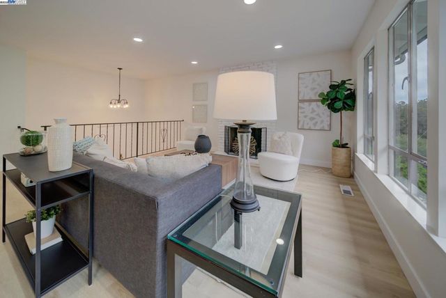 100 Alameda Place, San Bruno, CA 94066