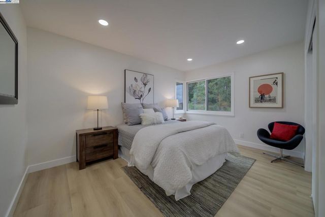 100 Alameda Place, San Bruno, CA 94066