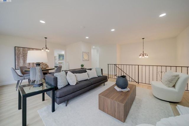 100 Alameda Place, San Bruno, CA 94066