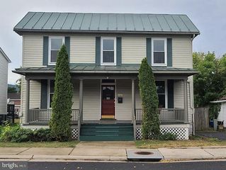 214 E QUEEN ST, Strasburg, VA 22657
