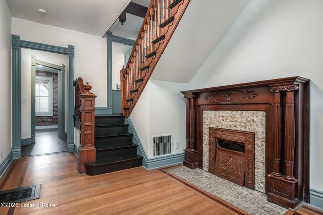 1372 S Floyd St, Louisville, KY 40208
