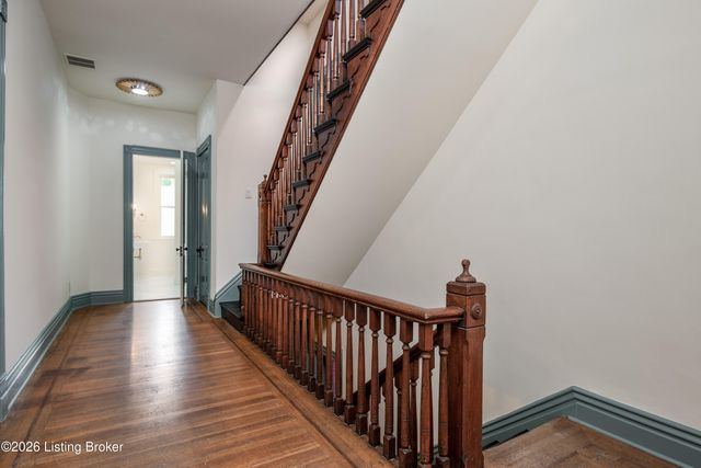 1372 S Floyd St, Louisville, KY 40208