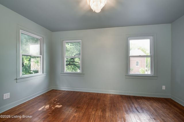 1372 S Floyd St, Louisville, KY 40208