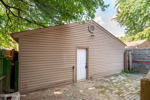 1372 S Floyd St, Louisville, KY 40208