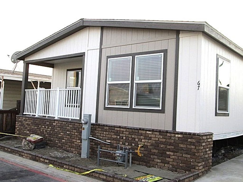 16860 Slover Avenue 67, Fontana, CA 92337 — photo 2