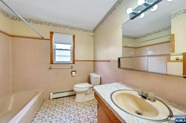 502 Cross Street 1, Harrison, NJ 07029