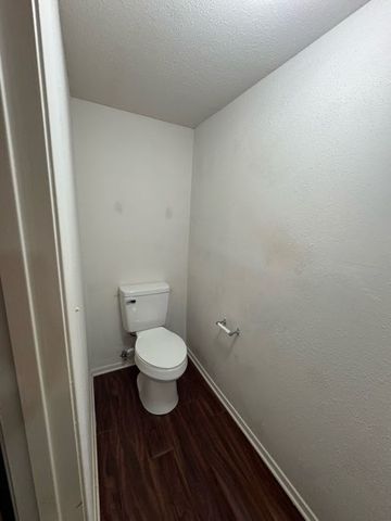 1305 W Villa Maria Road F-105, Bryan, TX 77801