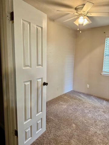 1305 W Villa Maria Road F-105, Bryan, TX 77801