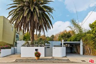215 Entrada Drive, Santa Monica, CA 90402
