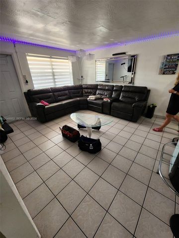 654 W 29th St 4, Hialeah, FL 33012
