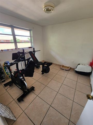 654 W 29th St 4, Hialeah, FL 33012