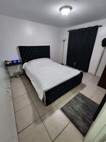 654 W 29th St 4, Hialeah, FL 33012