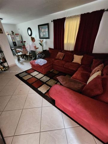 654 W 29th St 4, Hialeah, FL 33012
