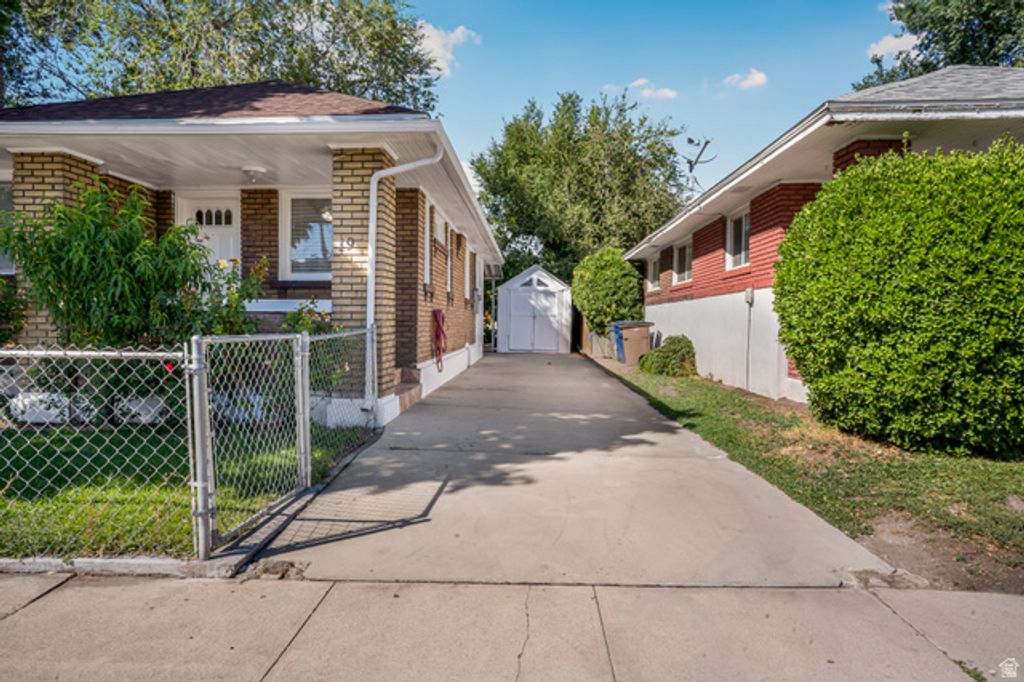 19 E REDONDO AVE, Salt Lake City, UT 84115 — photo 2