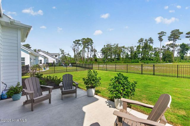 1256 Ocean Sands Drive, Southport, NC 28461
