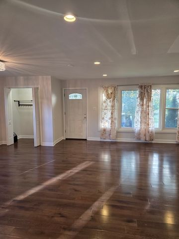 16007 Vine Avenue, Harvey, IL 60426