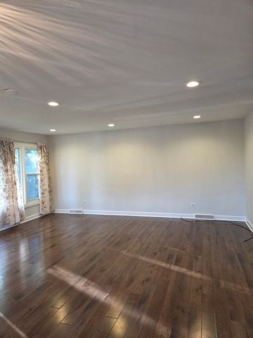 16007 Vine Avenue, Harvey, IL 60426