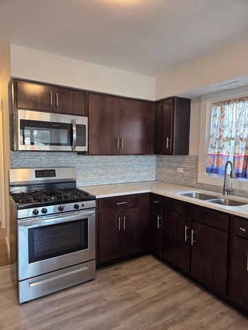 16007 Vine Avenue, Harvey, IL 60426