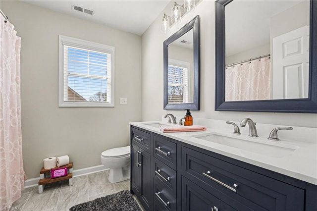 597 Lakeside Valley Drive, Winston-salem, NC 27107