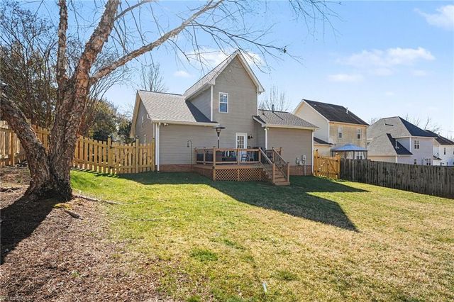 597 Lakeside Valley Drive, Winston-salem, NC 27107