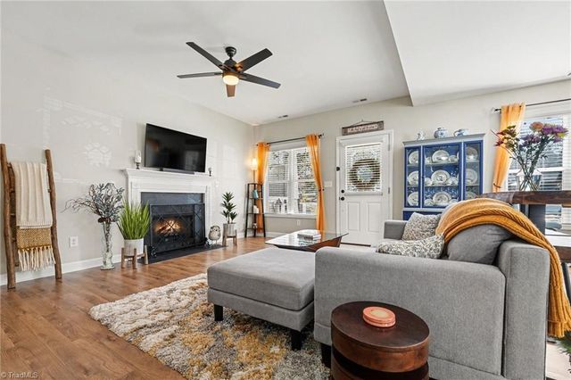 597 Lakeside Valley Drive, Winston-salem, NC 27107