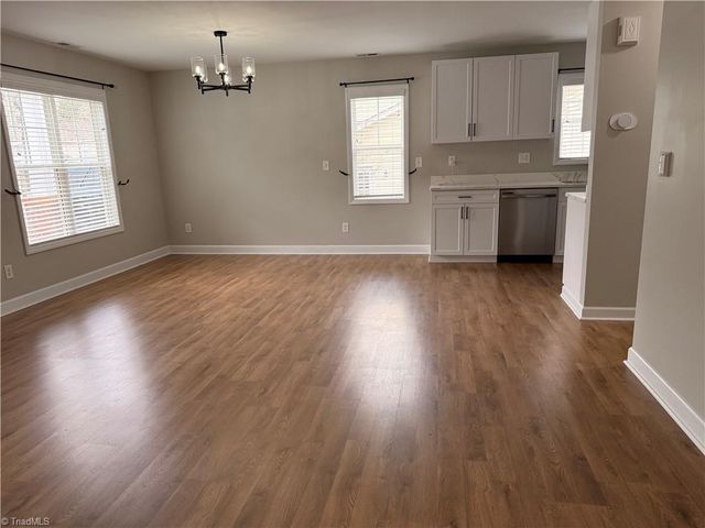 597 Lakeside Valley Drive, Winston-salem, NC 27107