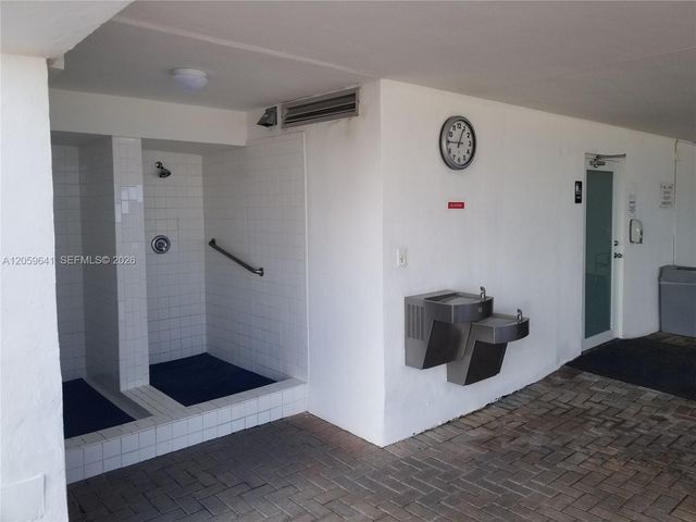 2301 S Ocean Dr 1104, Hollywood, FL 33019