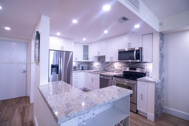 2301 S Ocean Dr 1104, Hollywood, FL 33019