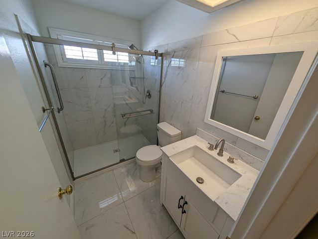 8432 Airmont Court, Las Vegas, NV 89128