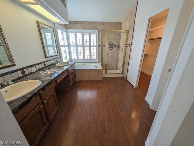 8432 Airmont Court, Las Vegas, NV 89128