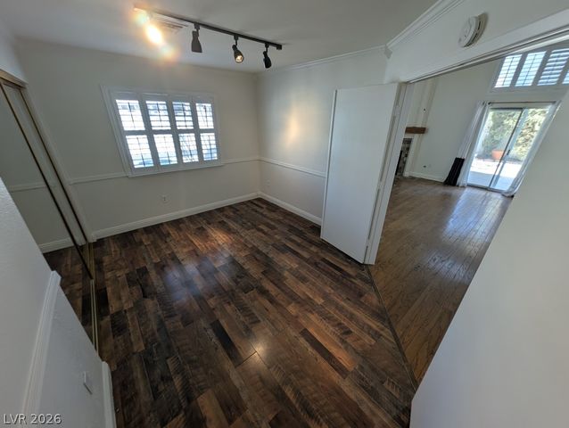 8432 Airmont Court, Las Vegas, NV 89128