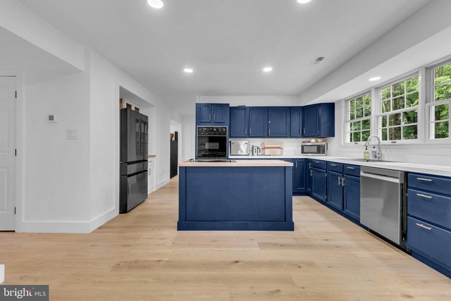 4350 LADY TRISHA, Pomfret, MD 20675