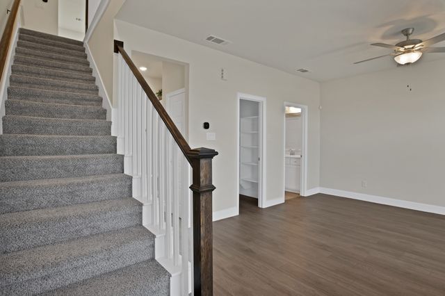 2213 Fort Bliss Street, Mesquite, TX 75149
