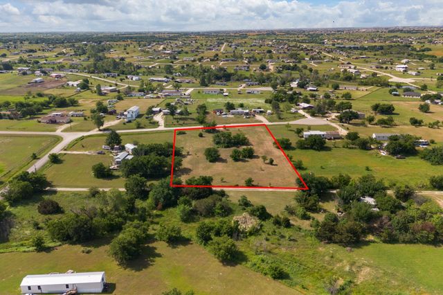 5808 Crest Road, Joshua, TX 76058