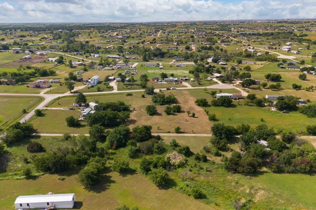 5808 Crest Road, Joshua, TX 76058