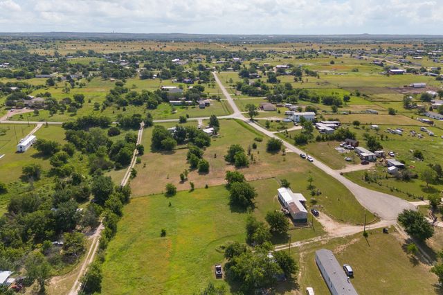 5808 Crest Road, Joshua, TX 76058