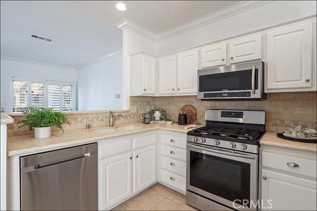 84 Carlsbad, Aliso Viejo, CA 92656