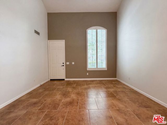 28441 Silverking Trail, Santa Clarita, CA 91390