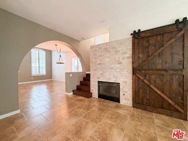 28441 Silverking Trail, Santa Clarita, CA 91390