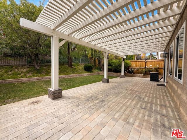 28441 Silverking Trail, Santa Clarita, CA 91390