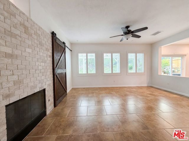 28441 Silverking Trail, Santa Clarita, CA 91390