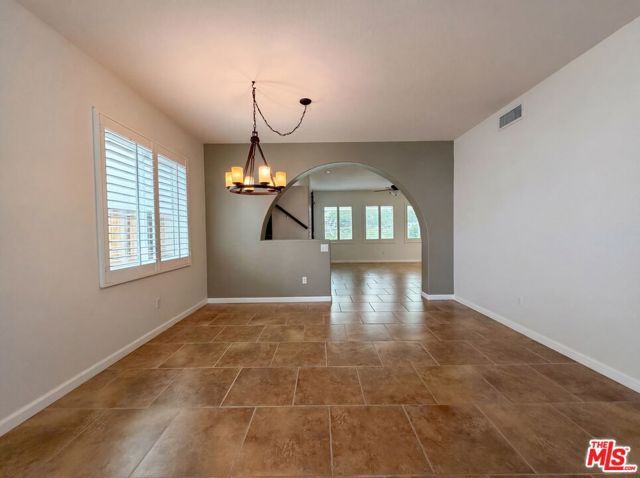 28441 Silverking Trail, Santa Clarita, CA 91390