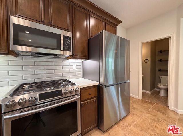 28441 Silverking Trail, Santa Clarita, CA 91390