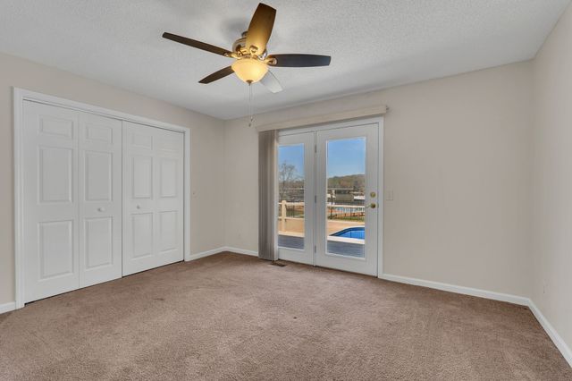 423 Shasteen Bend Dr, Winchester, TN 37398