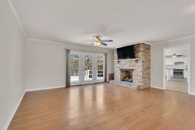 423 Shasteen Bend Dr, Winchester, TN 37398
