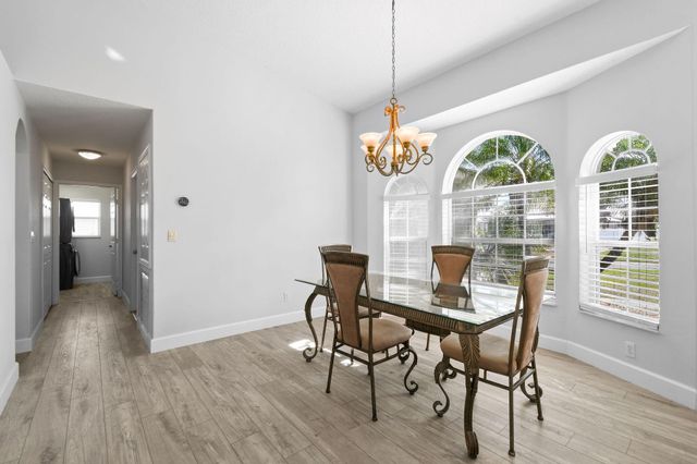 971 SW Mccomb Avenue, Port St Lucie, FL 34953