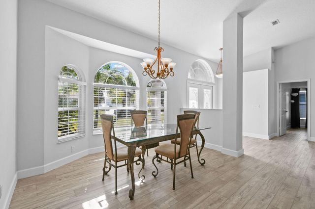 971 SW Mccomb Avenue, Port St Lucie, FL 34953