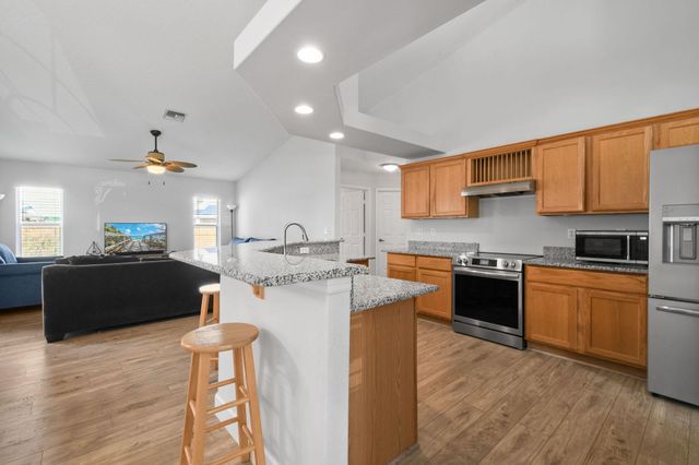 971 SW Mccomb Avenue, Port St Lucie, FL 34953